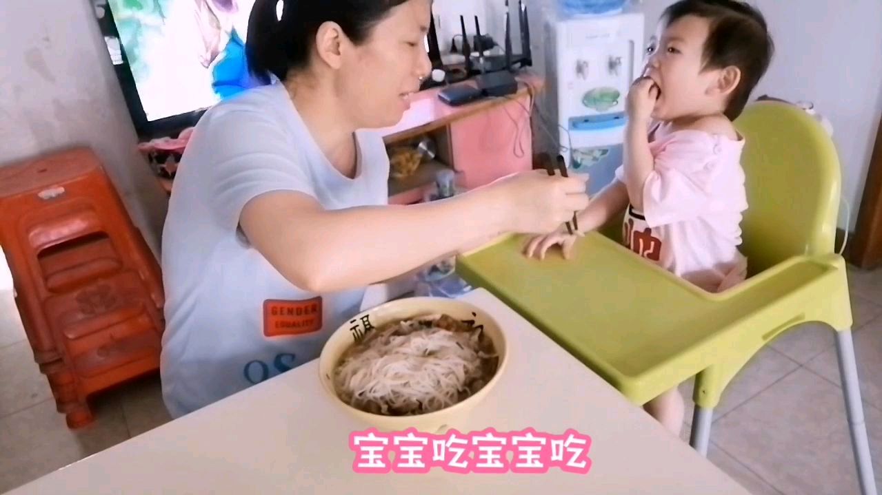 猪肝瘦肉粉丝美味做法,猪肝瘦肉滑嫩,汤汁鲜美,小宝宝都抢着吃
