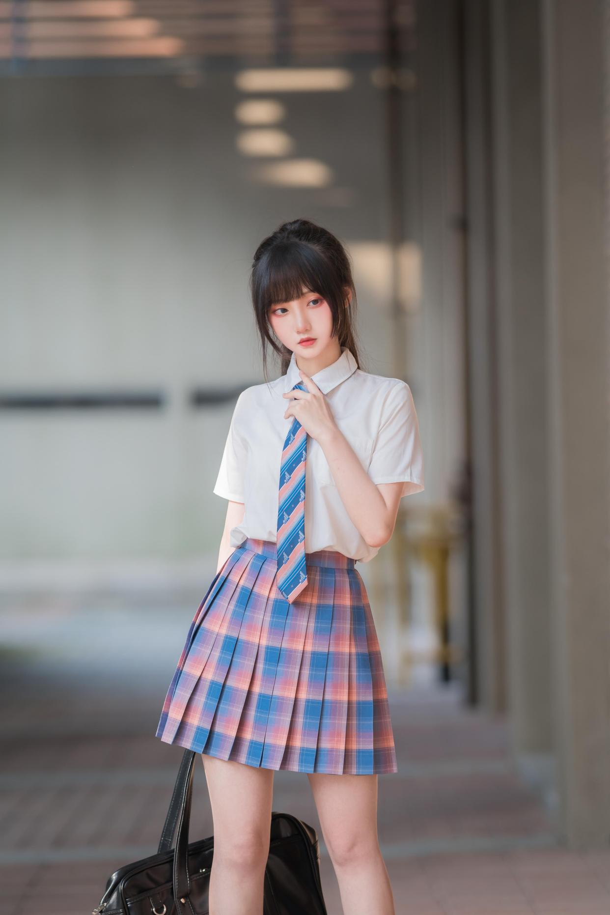 jk制服:格子短裙,大长腿,马尾辫,你爱了吗?