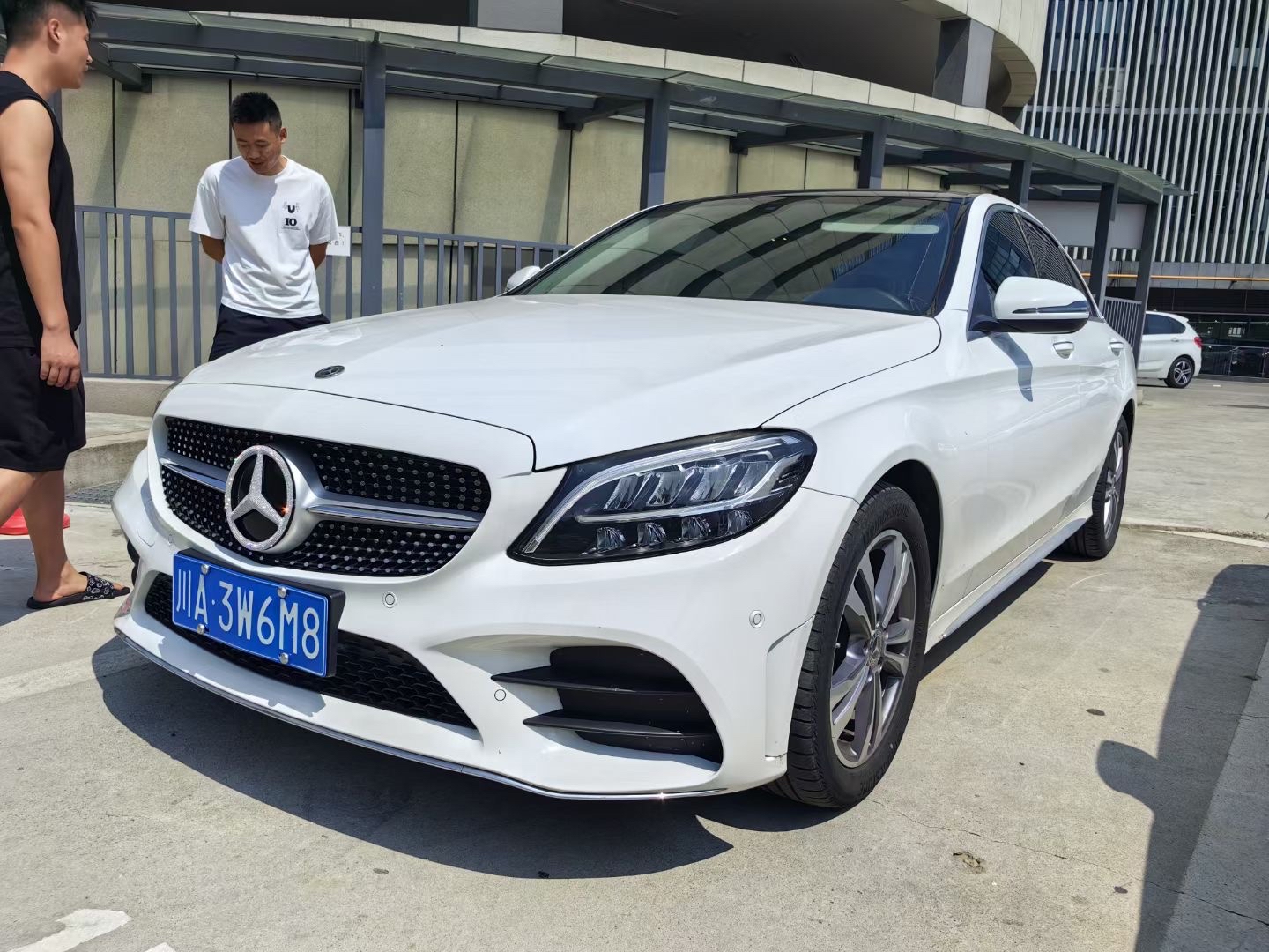 到店20年奔驰c200l二万公里 原版原漆 二手车创作人