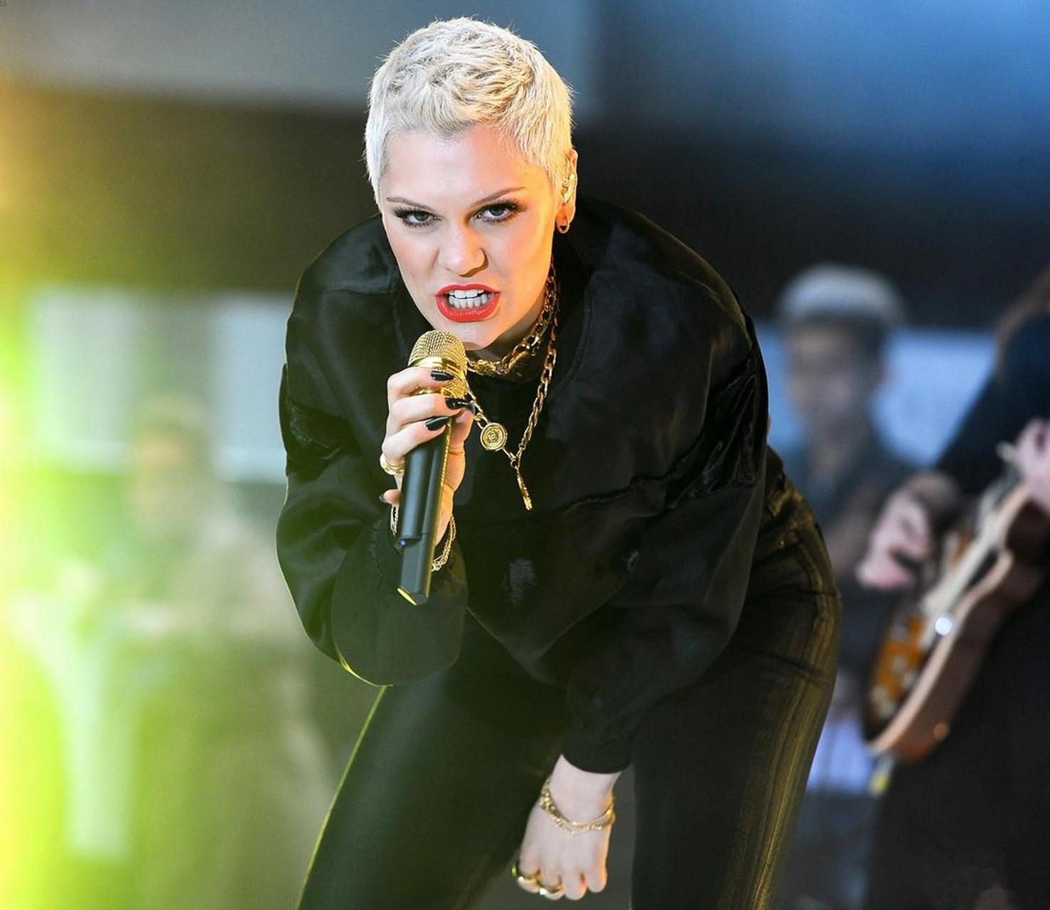 "结石姐"jessie j(婕西·j)(一).