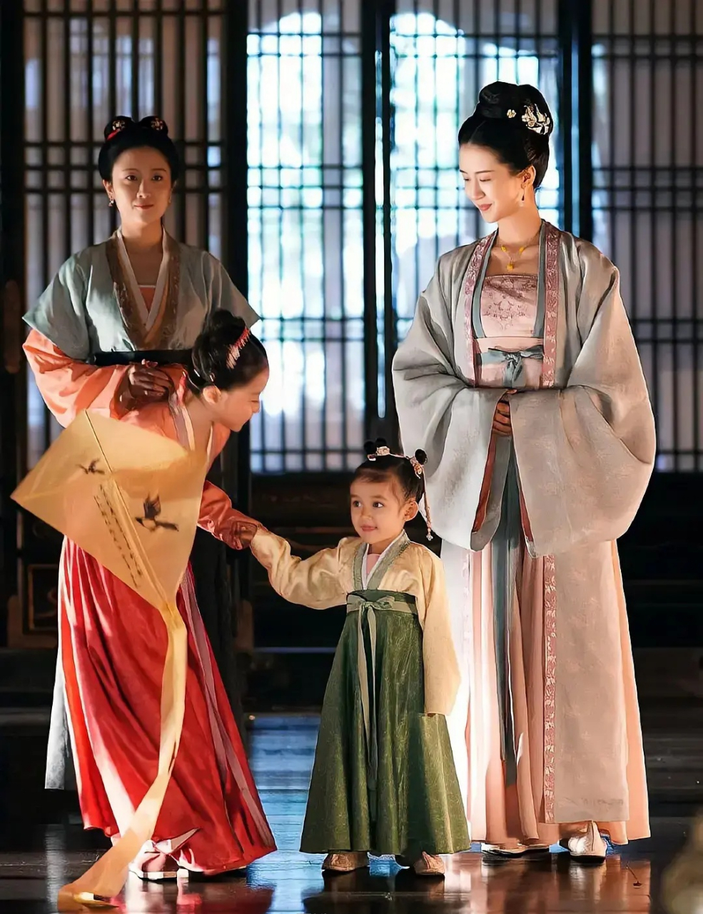 《清平乐》苗心禾头饰装扮欣赏