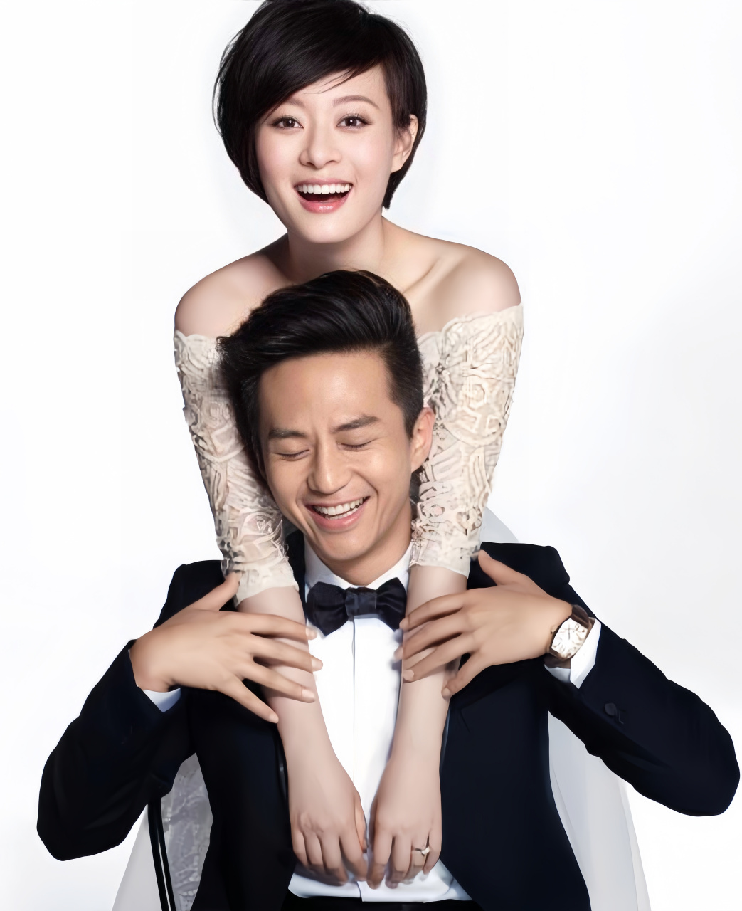 邓超是1979年出生,孙俪是1982年出生,两人年纪只相差3岁.