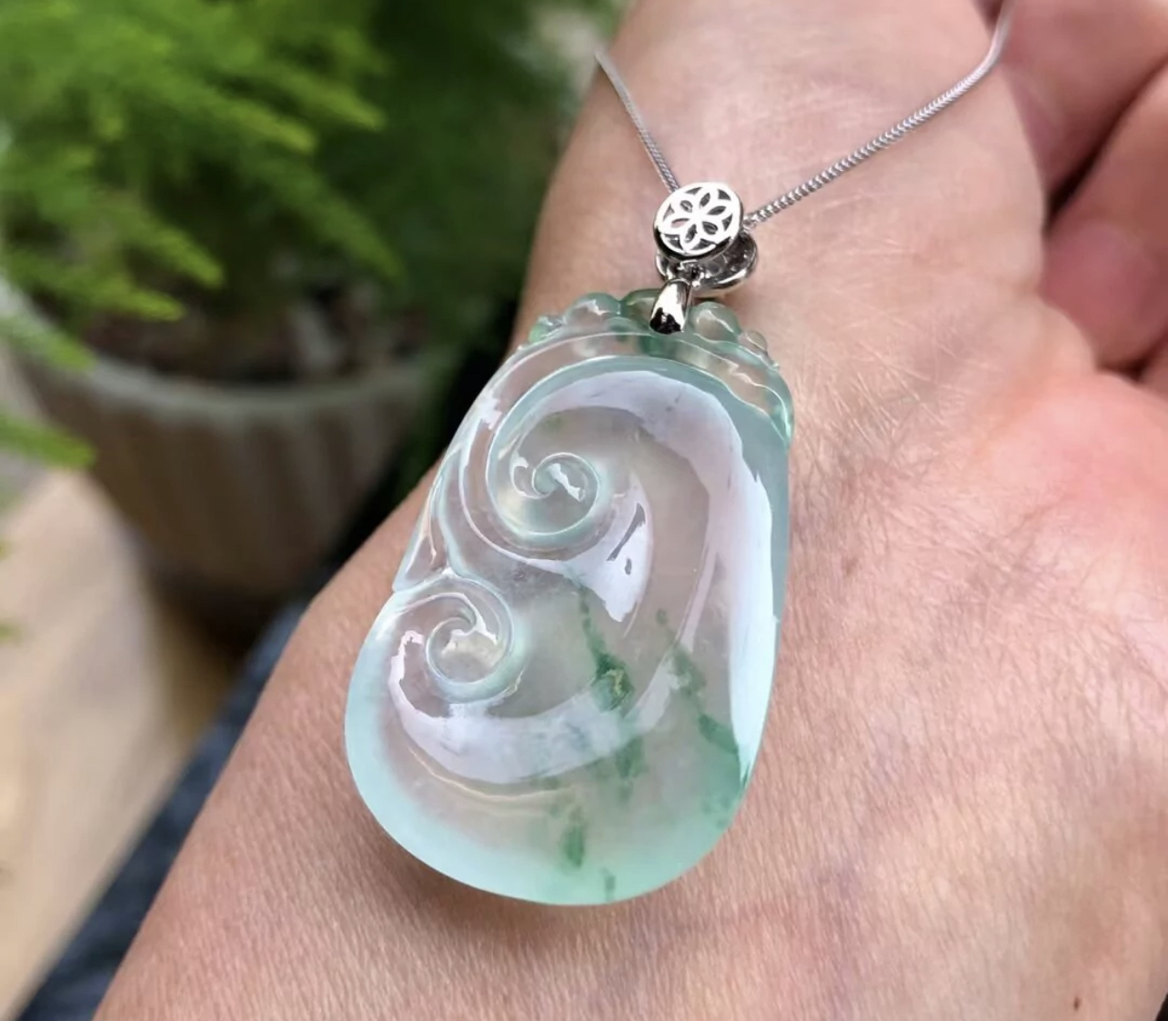 高冰飘兰花翡翠如意