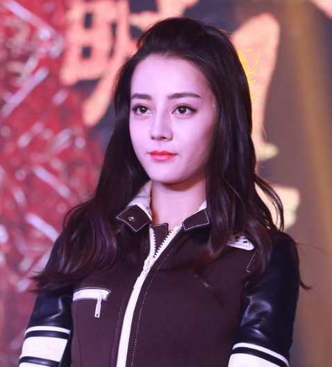 ai实时换脸?用"杨幂""迪丽热巴"卖货涉嫌侵袭