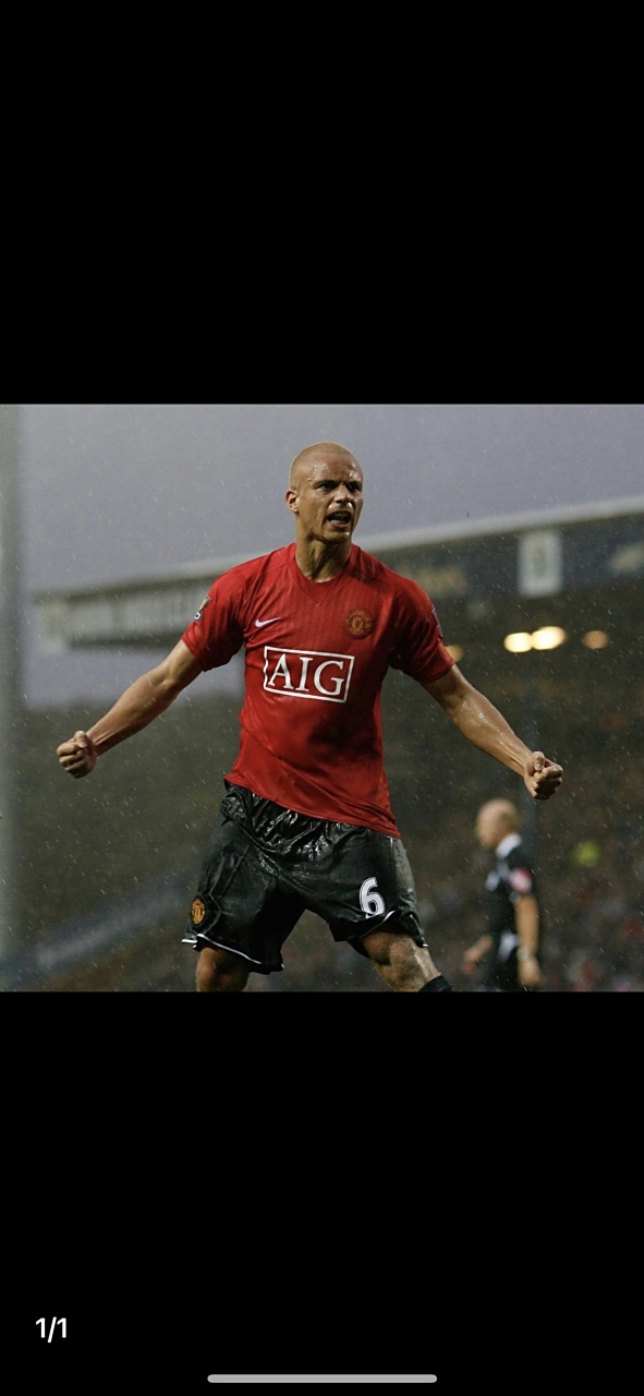 曼联名宿韦斯-布朗日前接受了俱乐部官方媒体采访,他表示自己的曼联