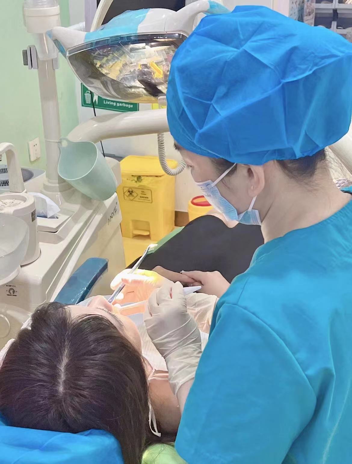 北京大学口腔医院"挂号的黄牛到底是怎么操作的",的简单介绍