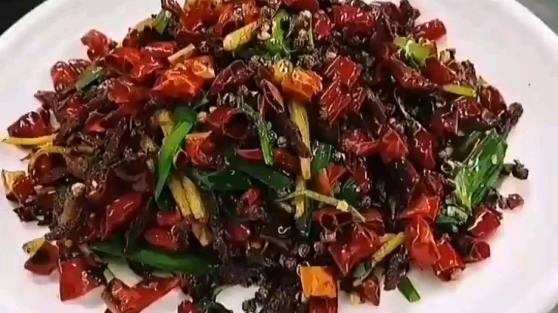 饭店的干煸牛肉为啥好吃?厨师长教你一招,香辣解馋吃不够