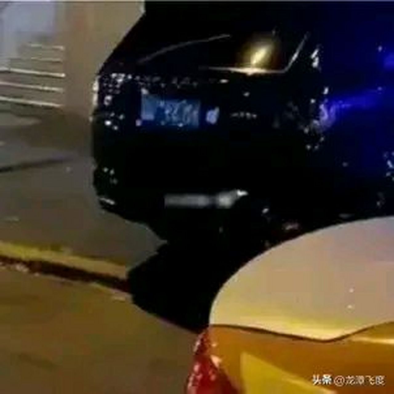 近日,厦门路虎车内男女激战2小时的事件引发了广泛关注.