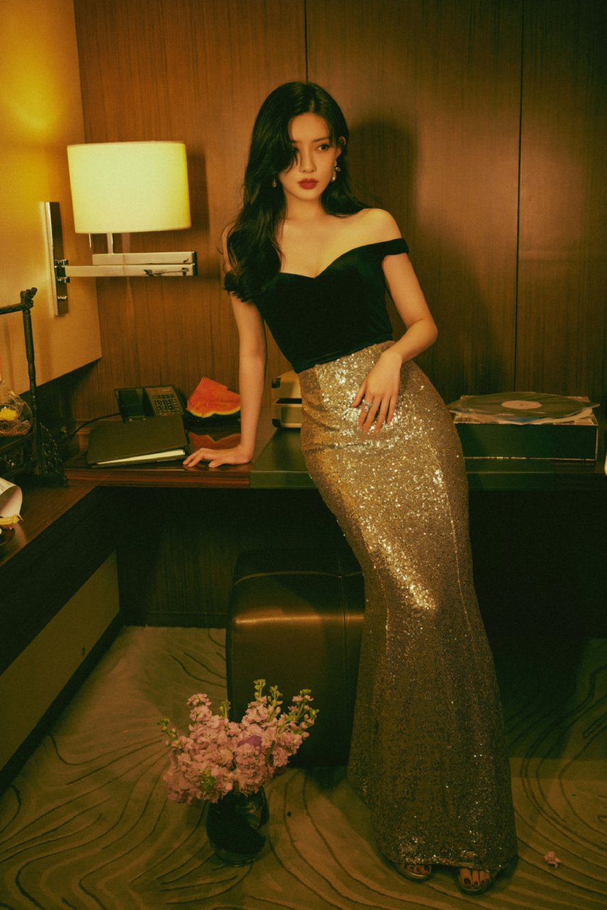 孟子义高清壁纸头像无水印(十八)[鲜花]