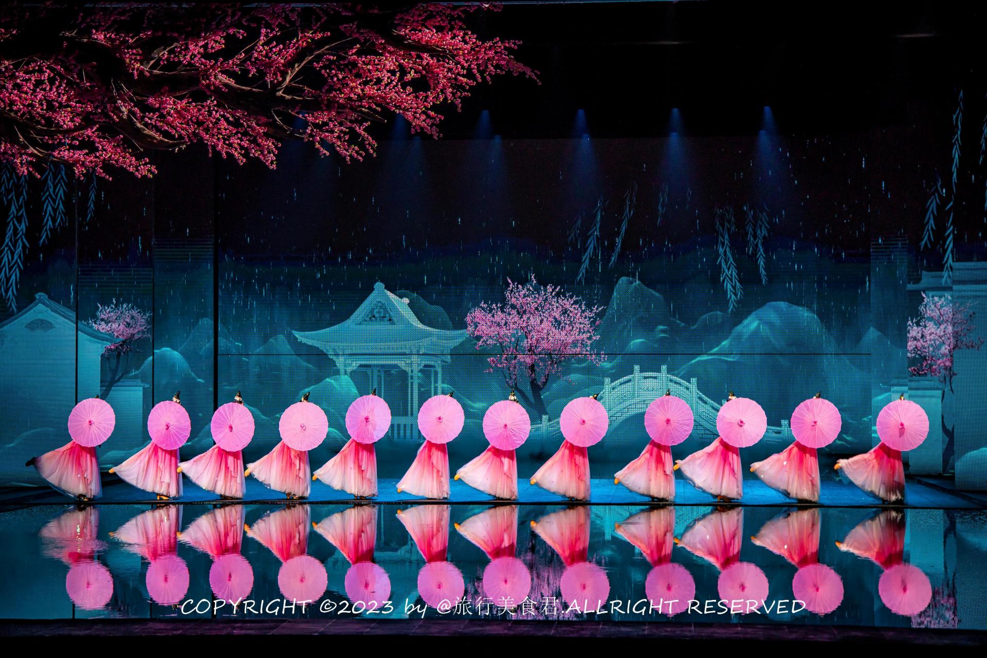 一生必看的演出——《宋城千古情》,而《上海千古情》史诗般的叙事