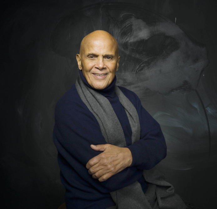 美国传奇音乐人,殿堂级歌手哈里·贝拉方特去世,享年96岁