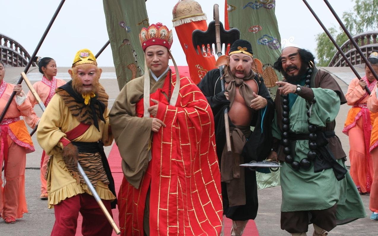 奎木狼与取经团队有杀子夺妻之恨,为何还要帮助他们剿灭犀牛精