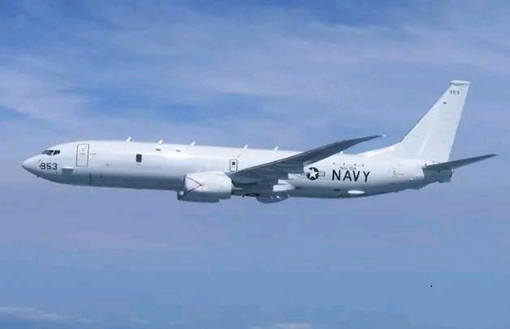 美p-8a反潜巡逻机穿航台湾海峡,我们为什么不能击落它?