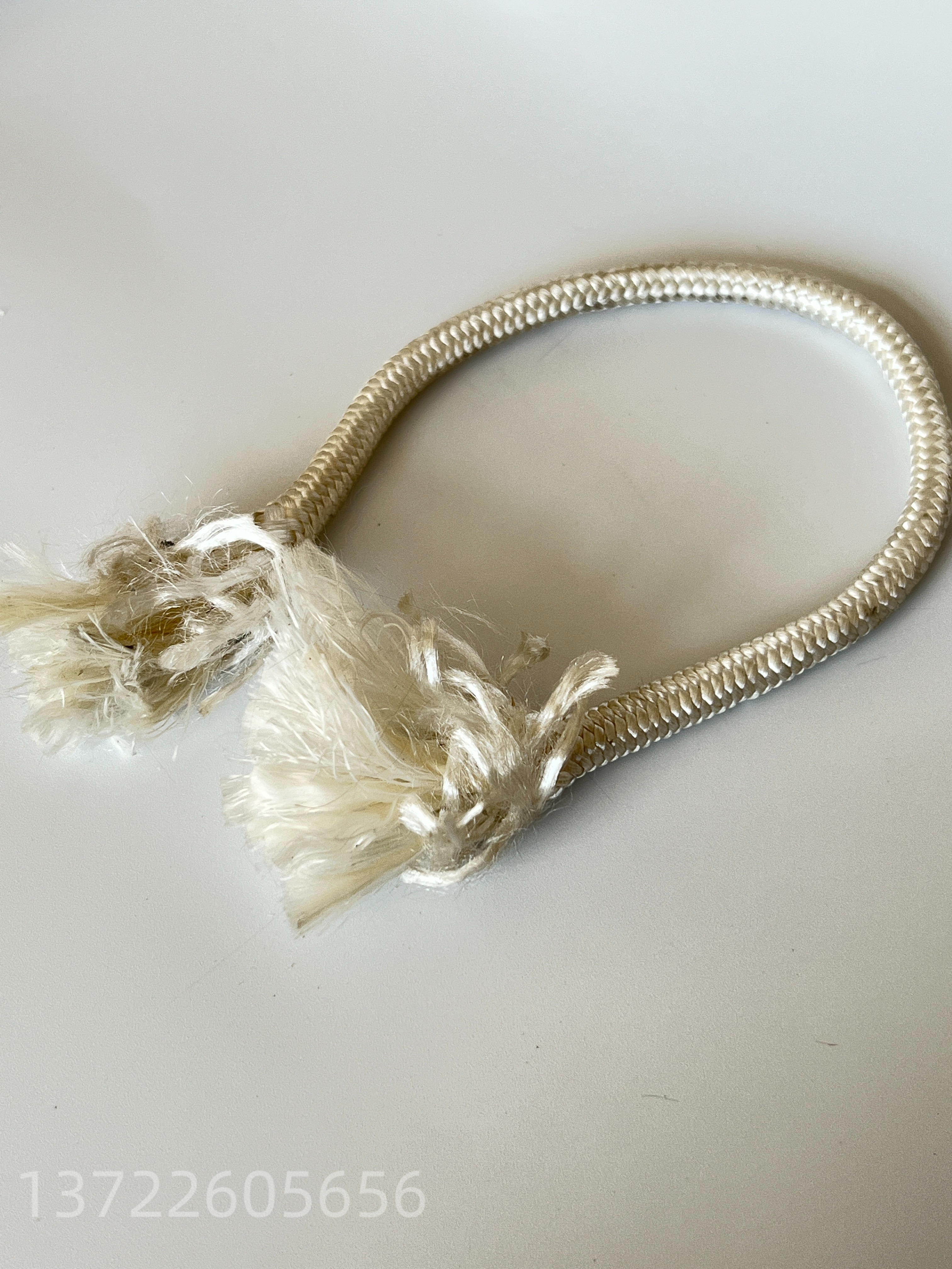 无碱玻璃纤维绳耐高温防火阻燃玻纤绳耐腐蚀绝缘玻璃纤维线无接头