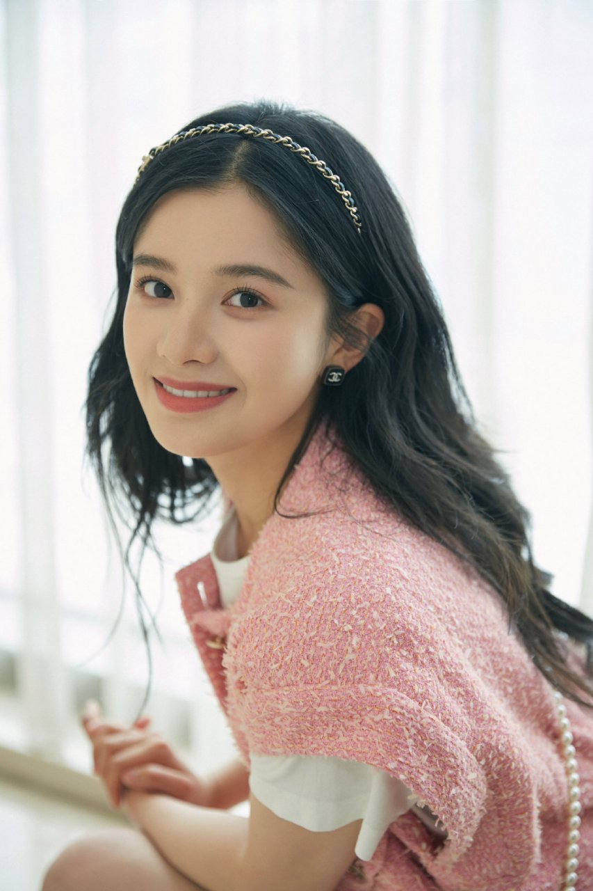 张婧仪高清壁纸头像(二十三)[爱你]