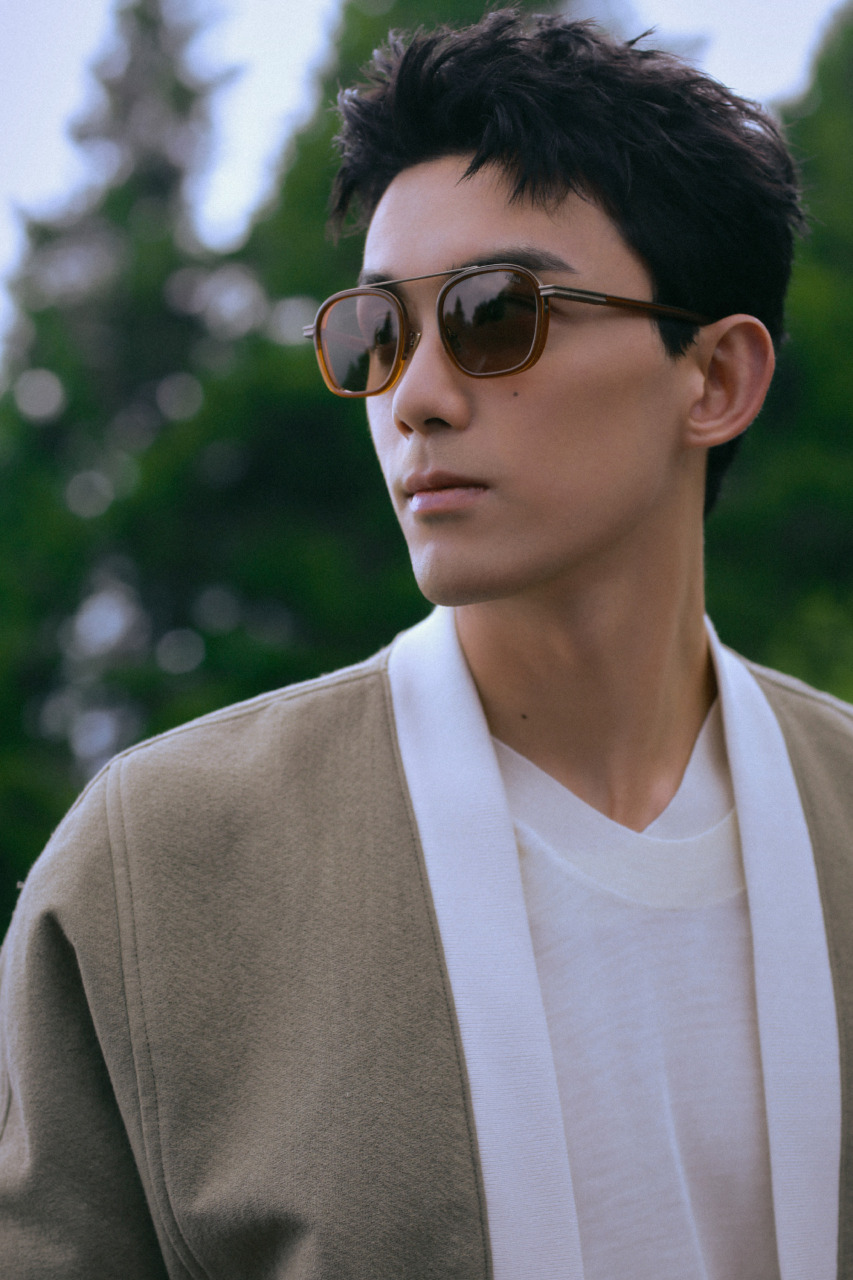 吴磊帅气写真[小红花]