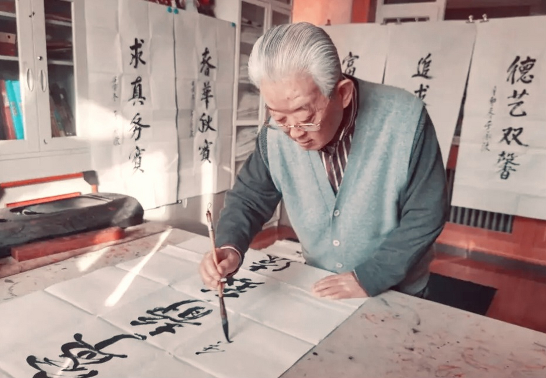 2003年,解放军原总政治部主任于永波上将退出了现役,而回顾起他的军事