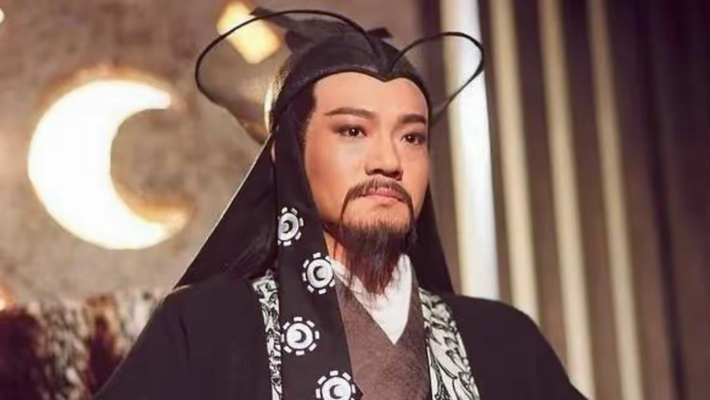 动态创作者扶持计划#   华山派的岳肃,蔡子峰各自记忆宝典,不料二人