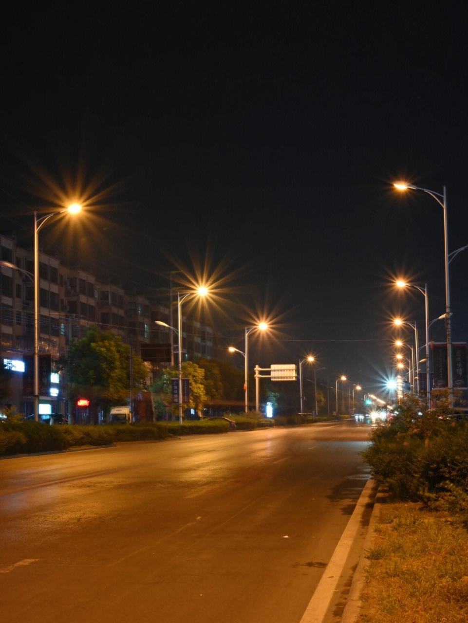 真实图片风景路灯图片