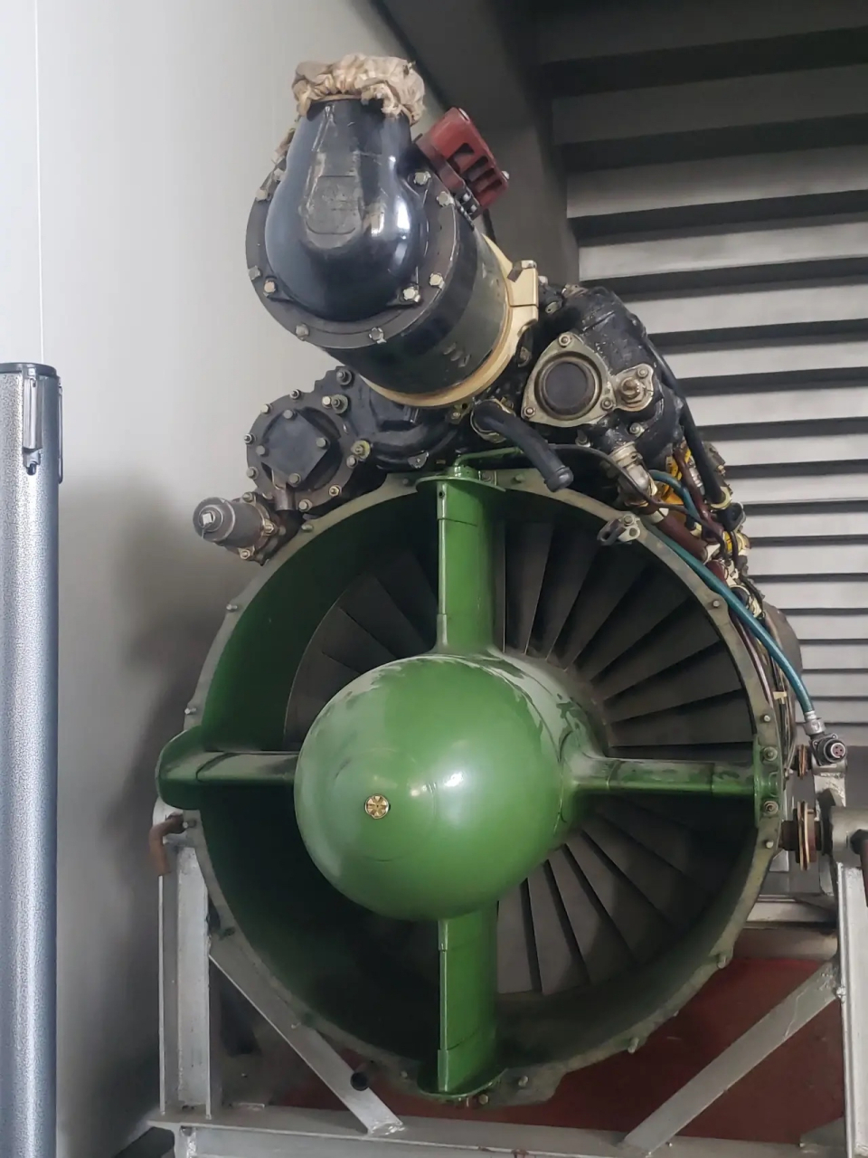 2公斤小型涡喷发动机图片