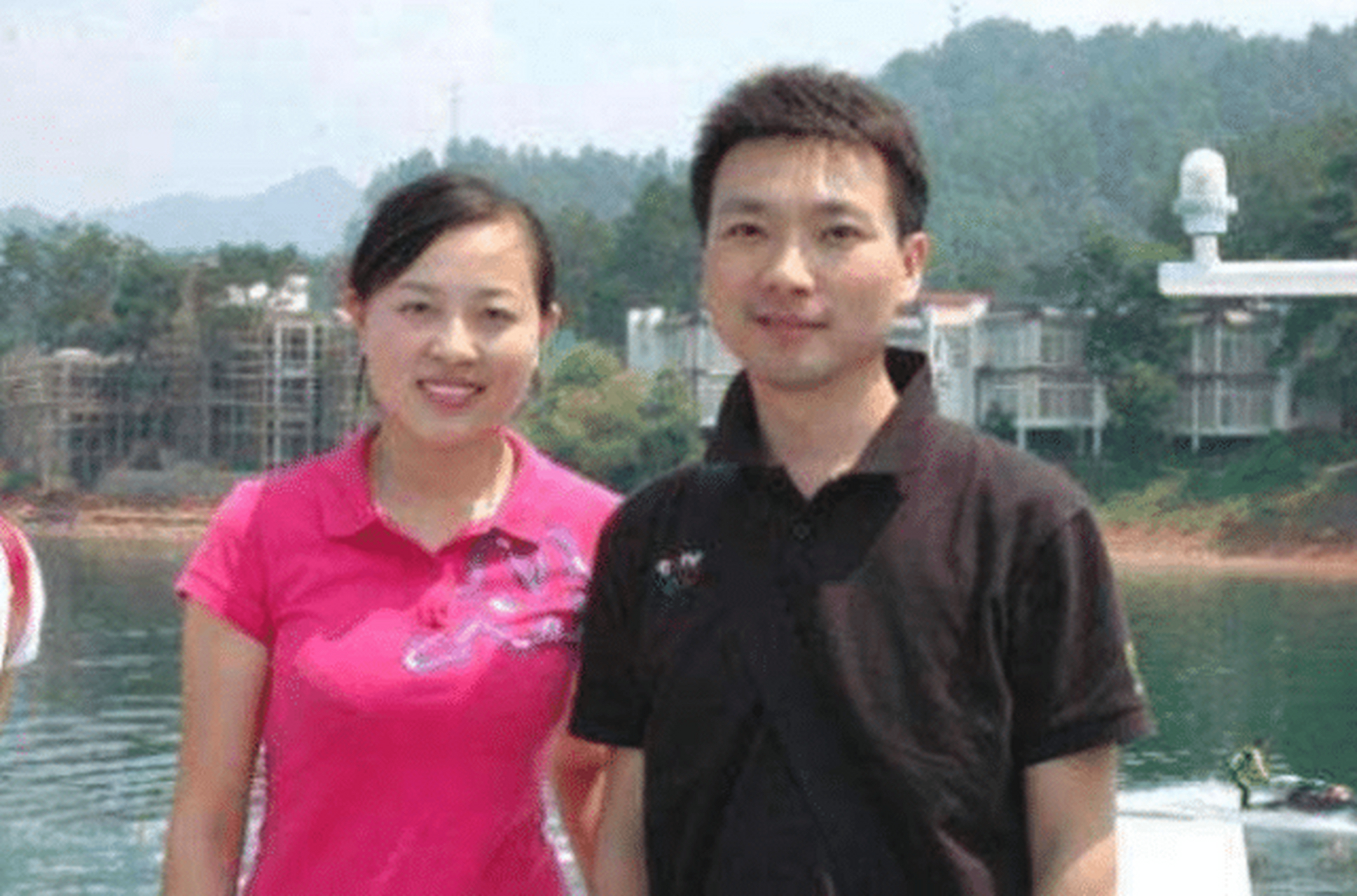 万万没想到著名央视主持人康辉的老婆居然是她!