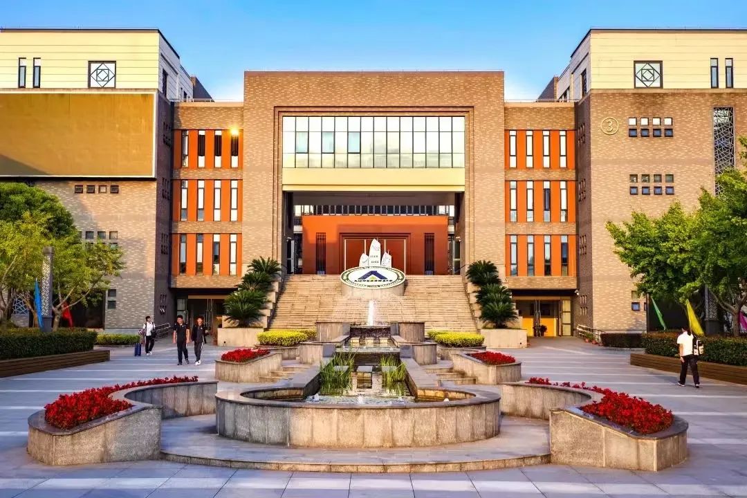 择校攻略|上师大附中