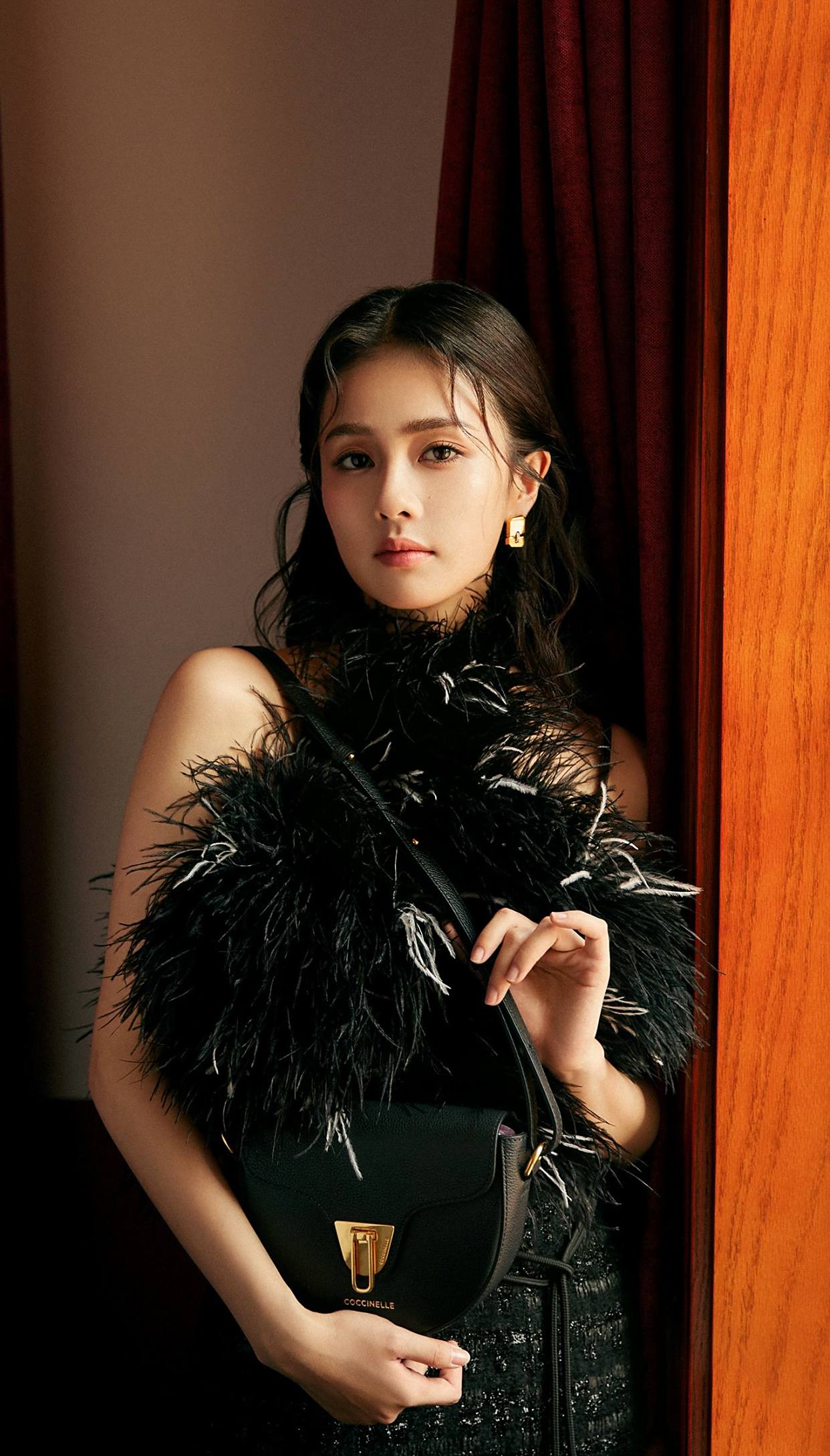 白鹿高清写真图集,姿色出众,尽显青春本色