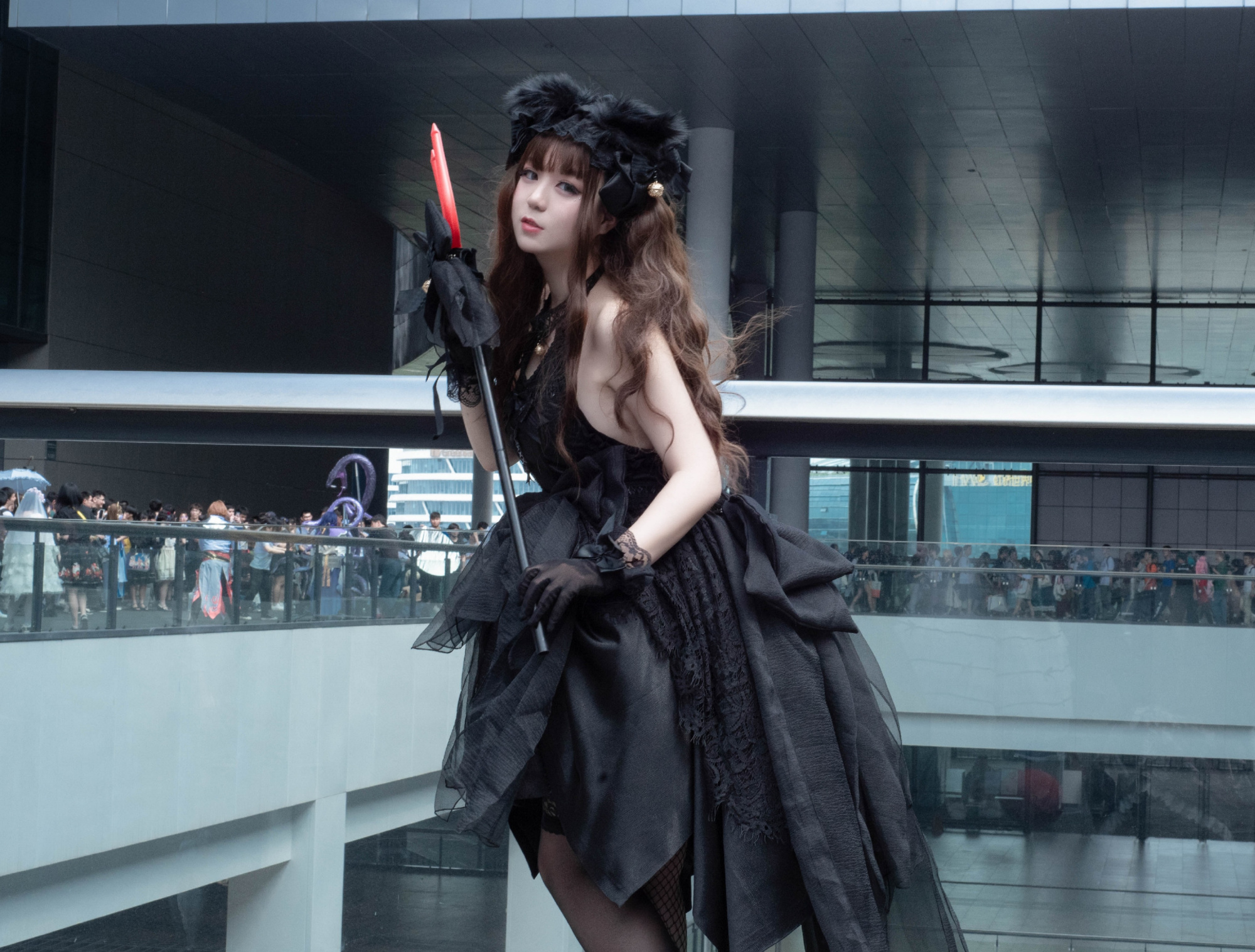 看到一位在漫展上装扮成恶魔女的洛丽塔小姐姐,确实非常的可爱