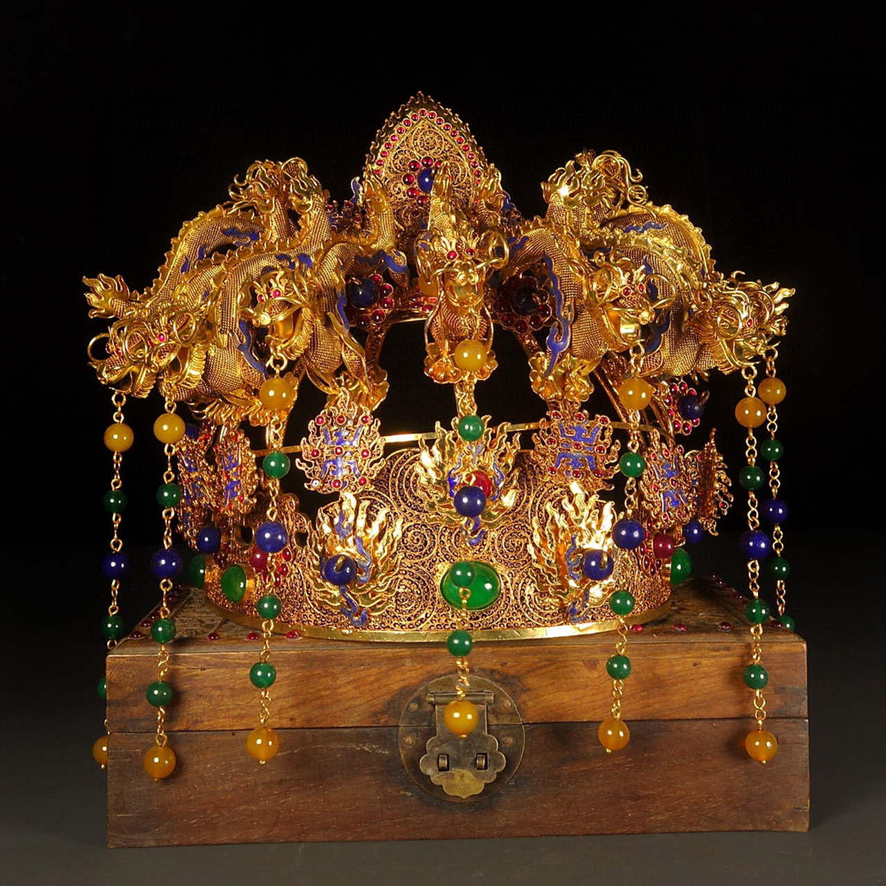 旧藏 珍藏精品掐丝龙冠帽子,精美绝伦,纯手工制作,品相完整.