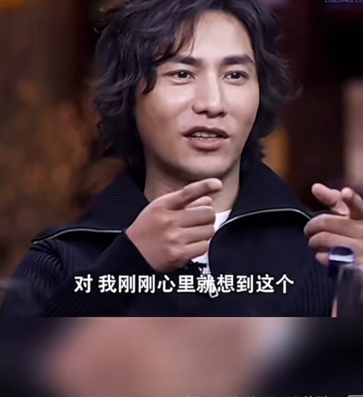 陈坤长发烫卷,简直太帅了,珍藏级别了