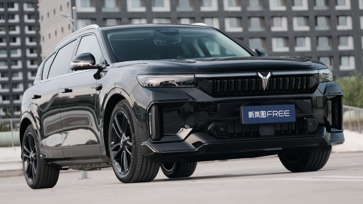 岚图free:26.69万起售,高性能中大型suv,丰富你的驾驶体验