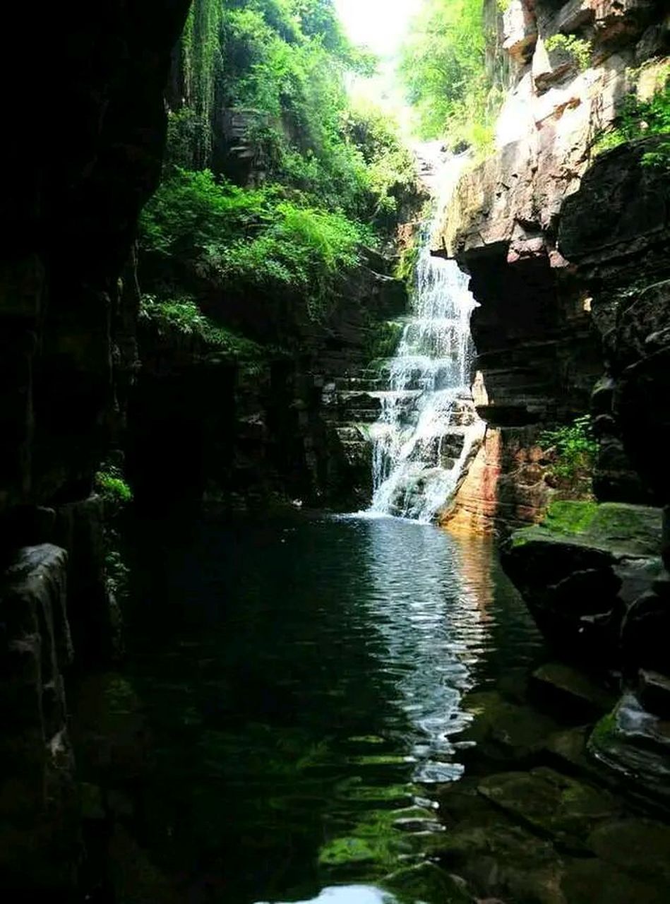 林州千瀑沟瀑布群:风光原始,瀑布遍布,千瀑汇流千瀑沟瀑布群位于河南