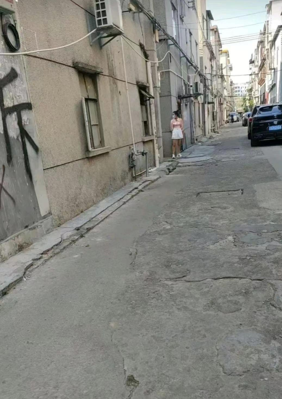 陌生的城市里,熟悉的角落里