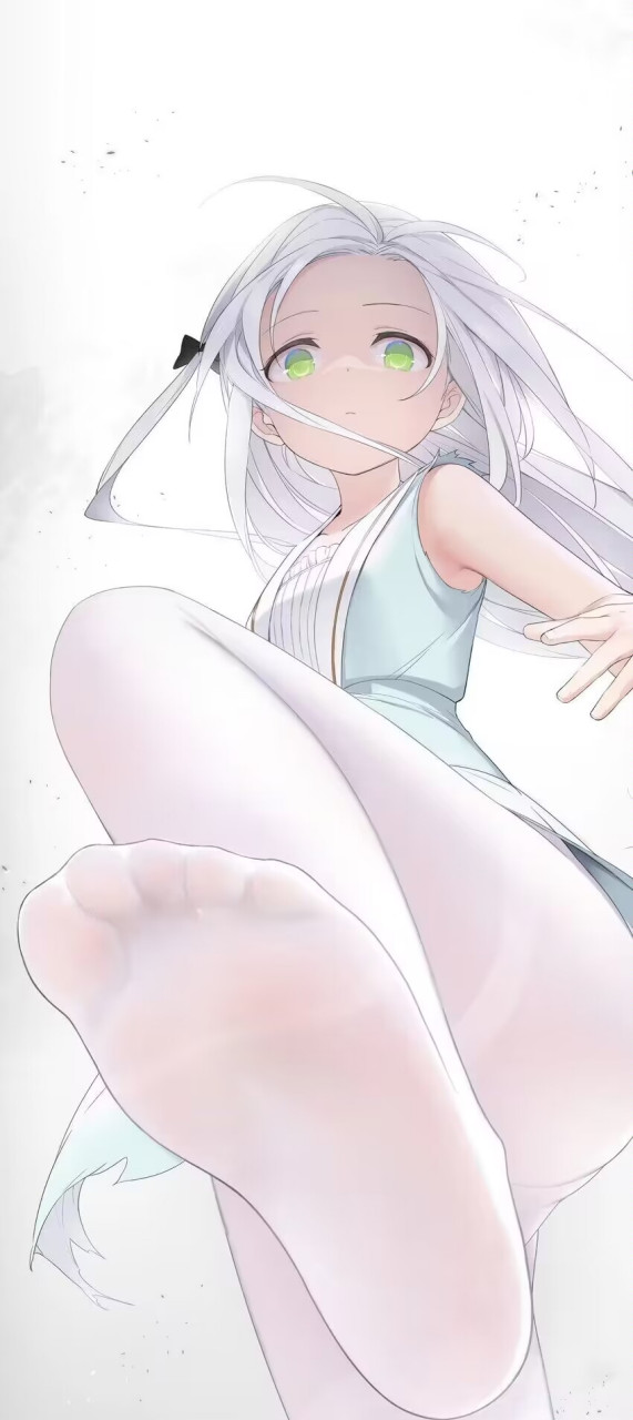 对,就是这种眼神,请使劲踩我#二次元# #白丝yyds