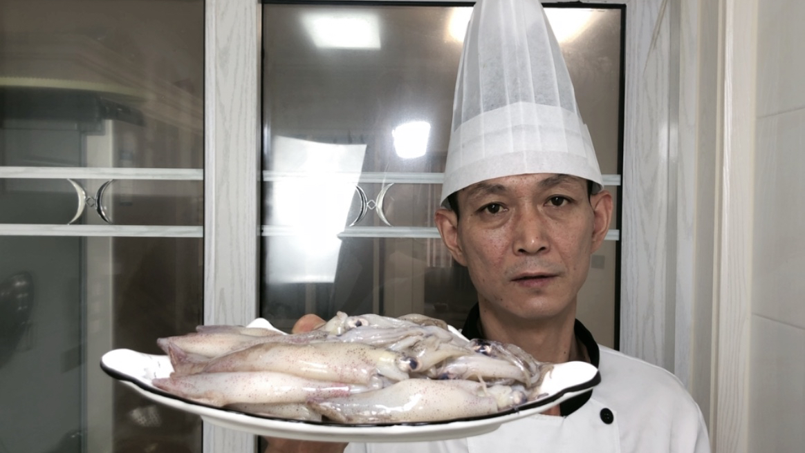 胶东大厨分享“酱焖笔管鱼”的做法，详细易学美味，果断收藏了