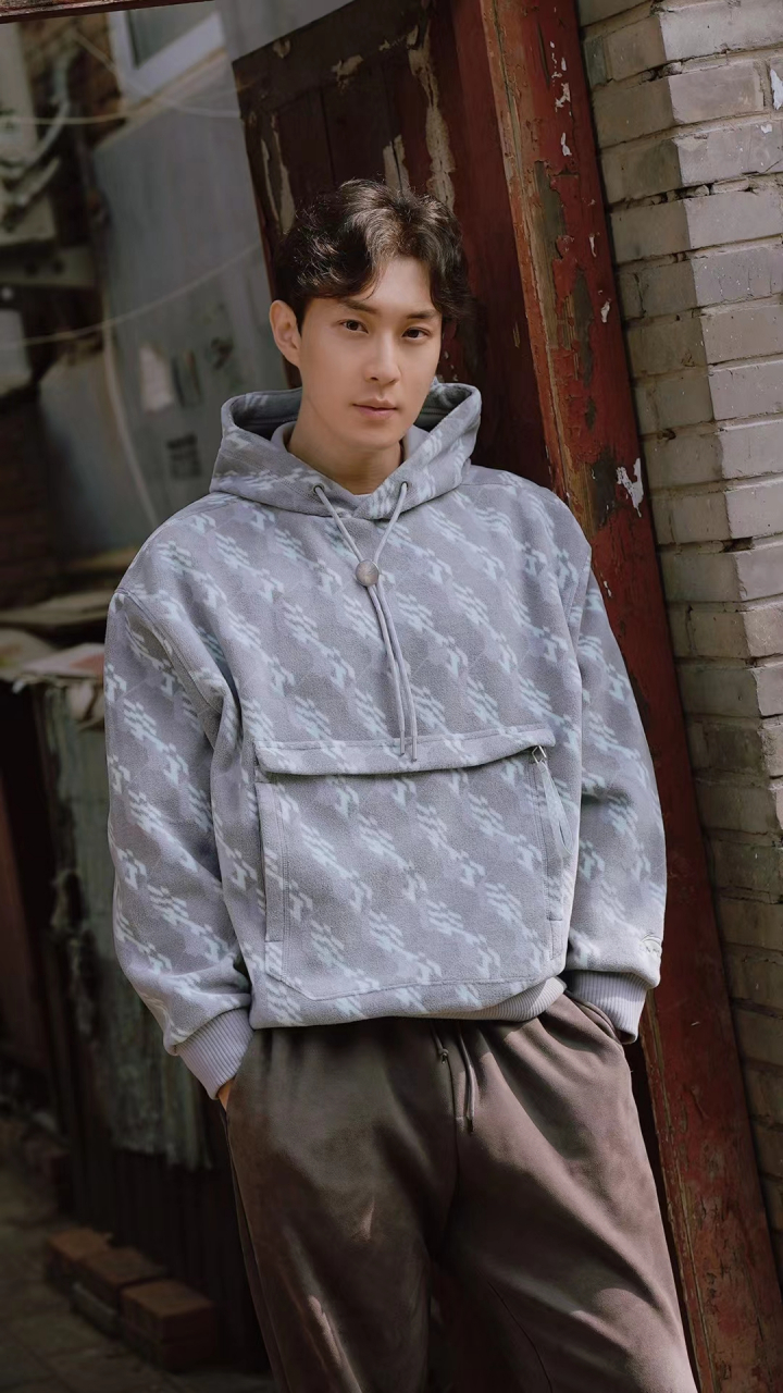 李明轩深秋闲趣 不负热爱 不负等待 一切都是最好的安排 #演员新动态