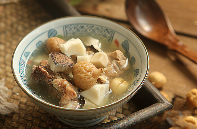 夏季美食:椰肉豬骨湯,你的夏季食譜已上線,請查收!