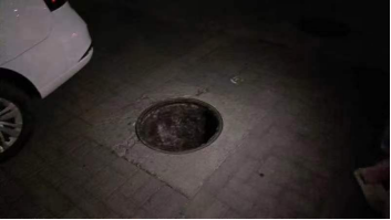 天津西青银湾国际广场,现实版的猪笼城寨