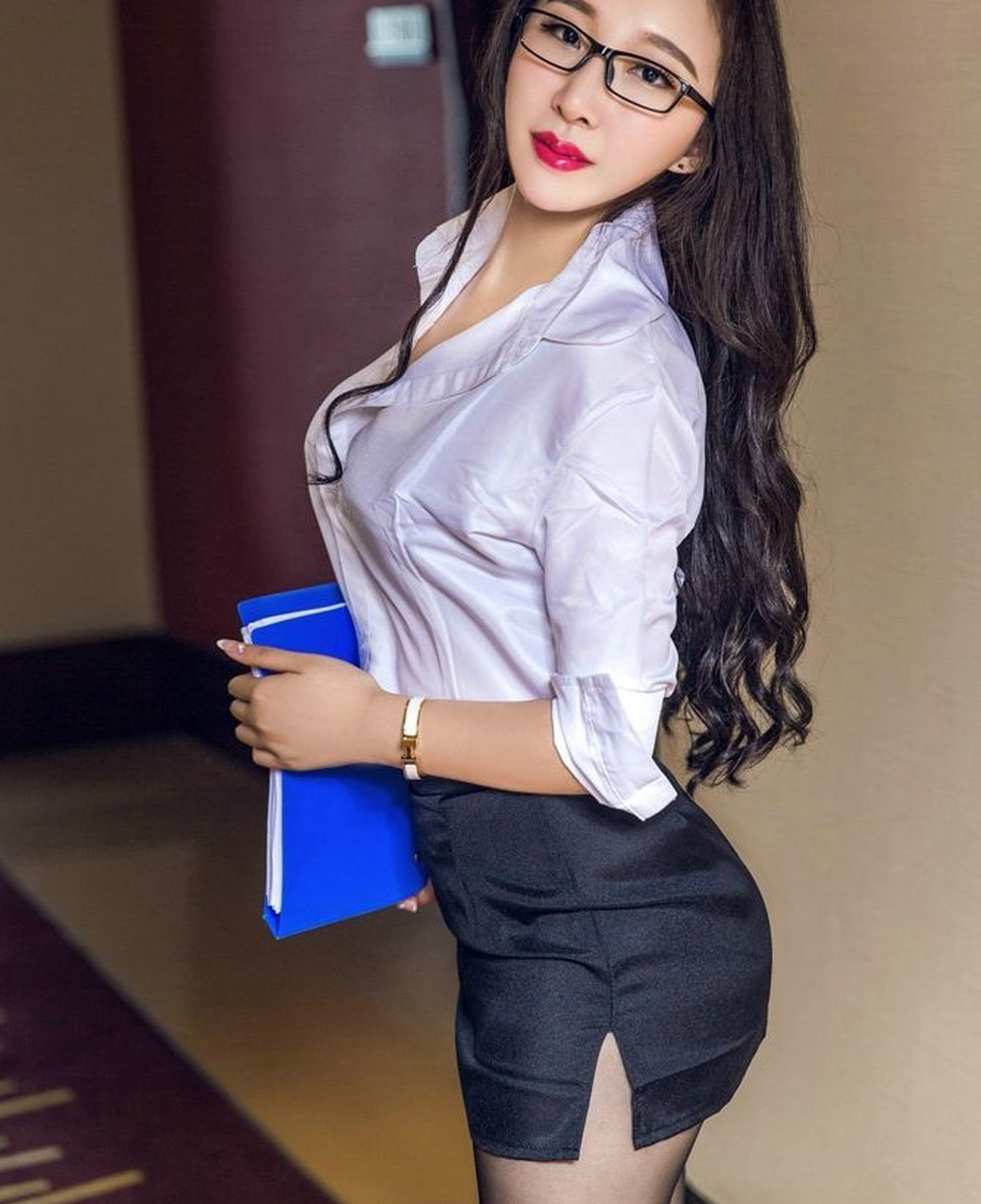 职业装美女