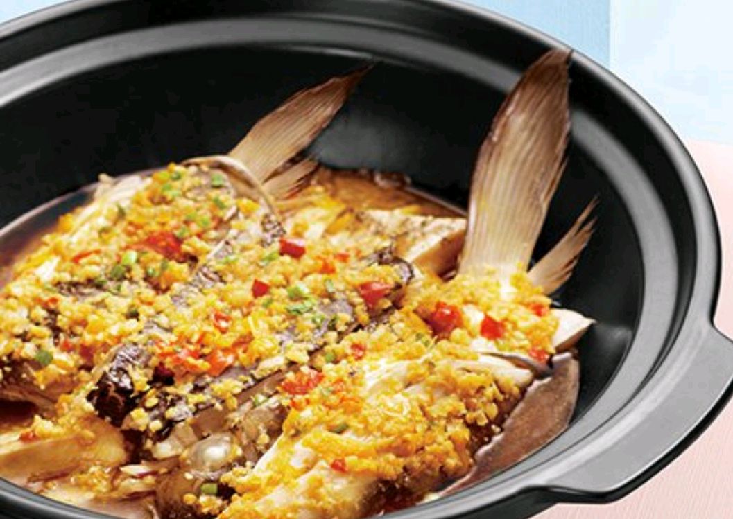 黄椒鱼头这样做,鲜美酸辣,好吃又简单