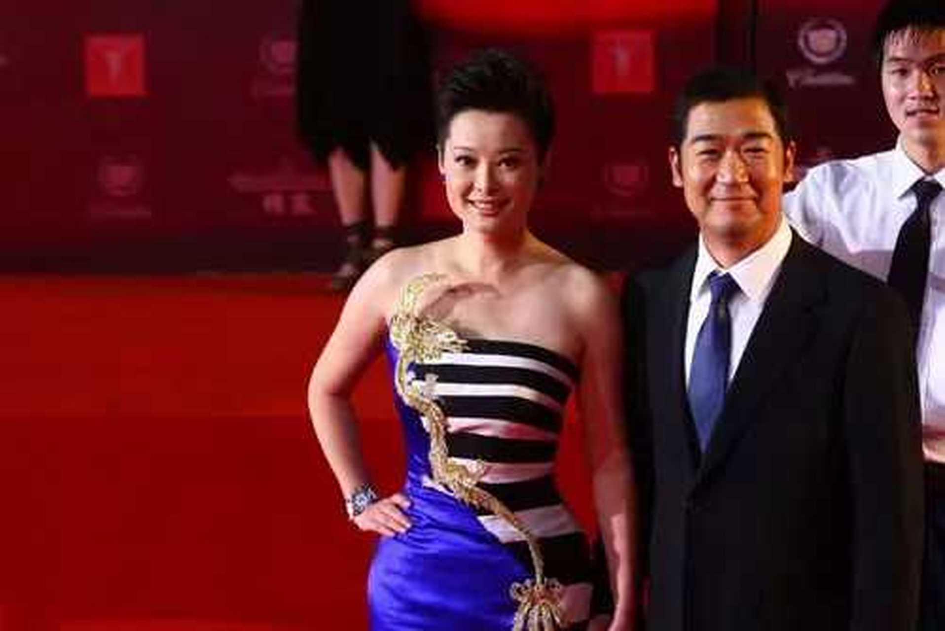 袁立:张国立做了很多对不起我的事,他这个人只会看钱,不讲情义 袁立