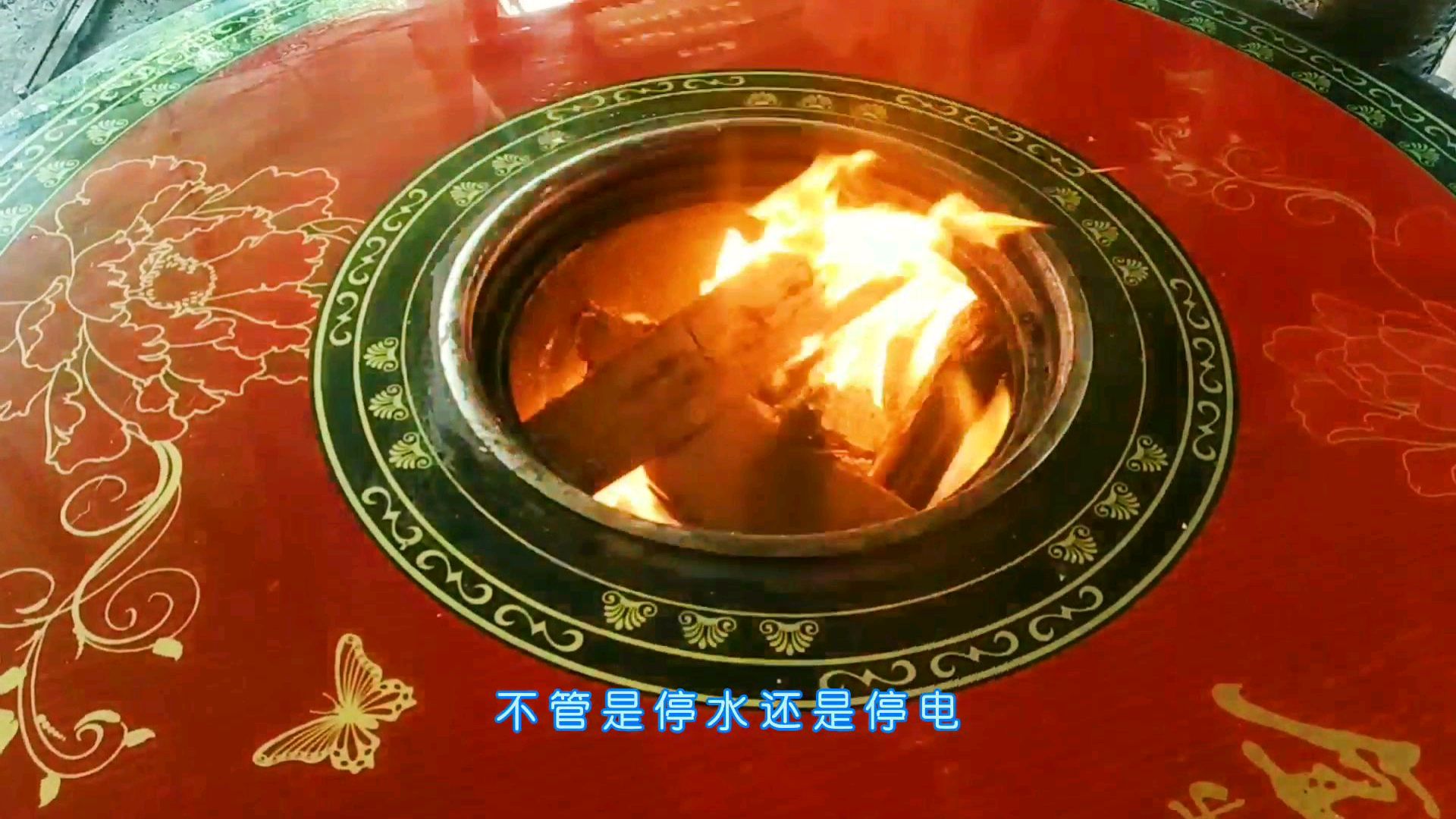 家里停电给孩子做个酸菜拌汤,天气炎热,酸香开胃,孩子特别喜欢