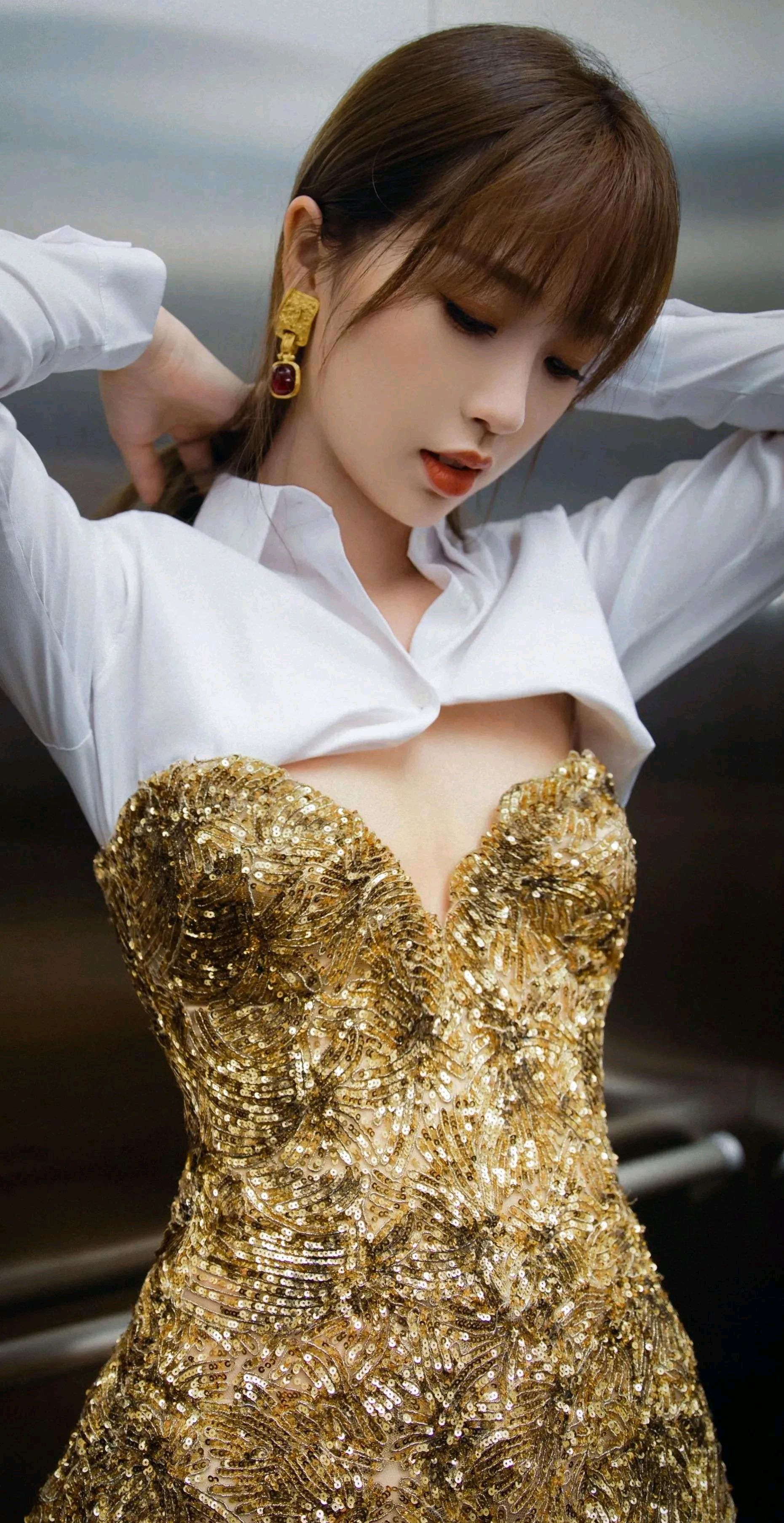 美少女虞书欣,貌美如花,性感迷人
