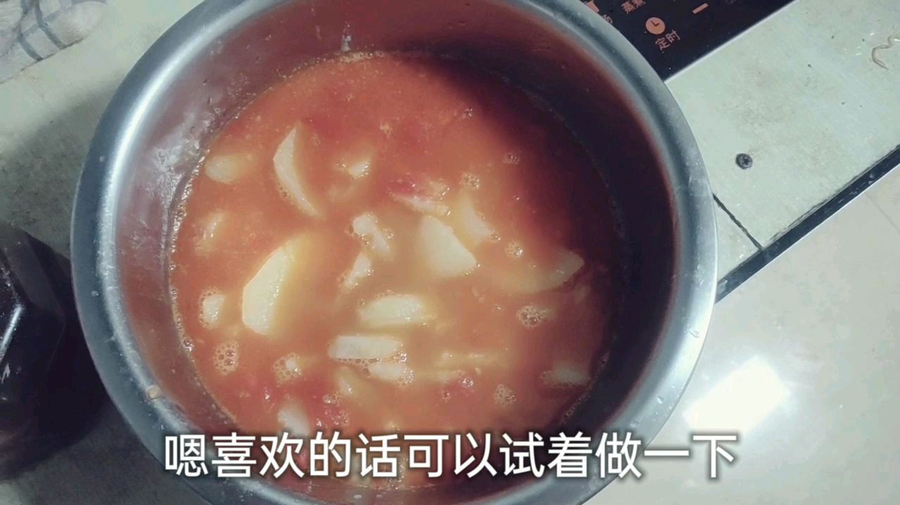 准备做土豆丸子的最后却做了西红柿土豆汤 朋友们做饭会出现这种吗