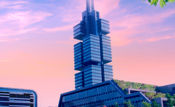 贵州"拼接的"大楼,高度达201米,现已成为贵阳地标性建筑物