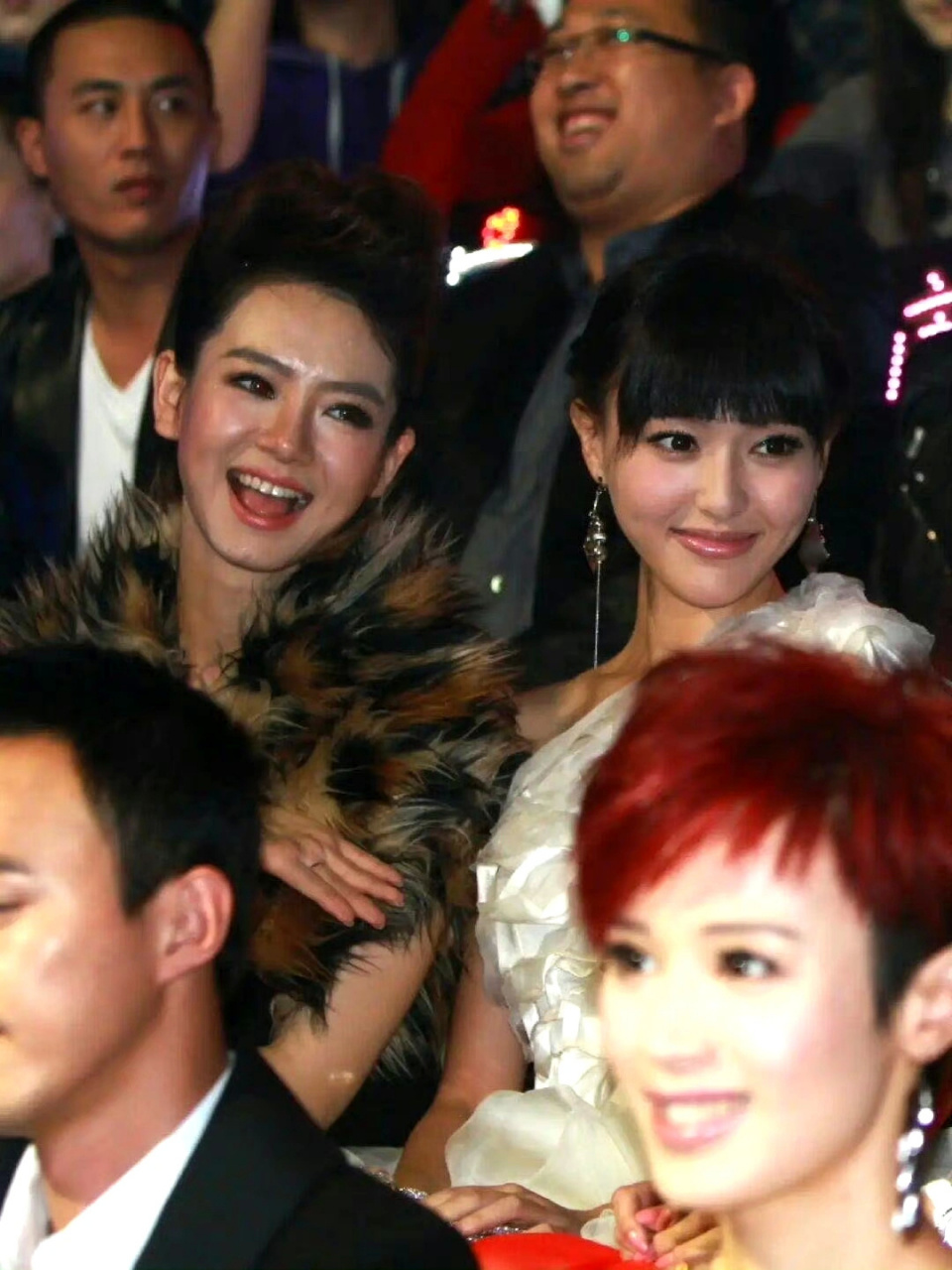 早年戚薇,杨幂,唐嫣,刘诗诗同框,现在很难再看到这样的合照了吧 67