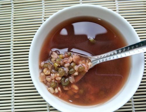 绿豆汤越煮越"红,这样的绿豆汤还能喝吗?对人体是否有伤害