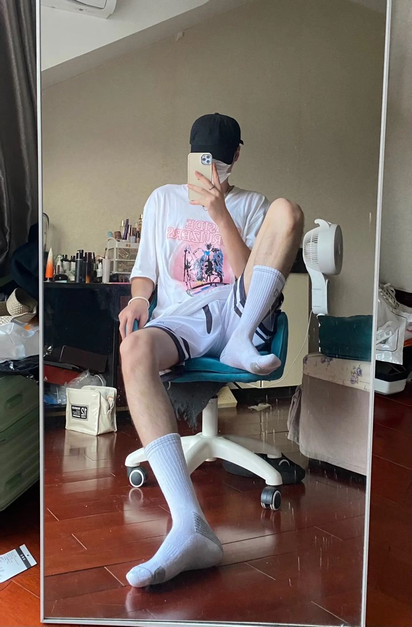 小狼狗帅哥自拍照#体育生# #禁欲系