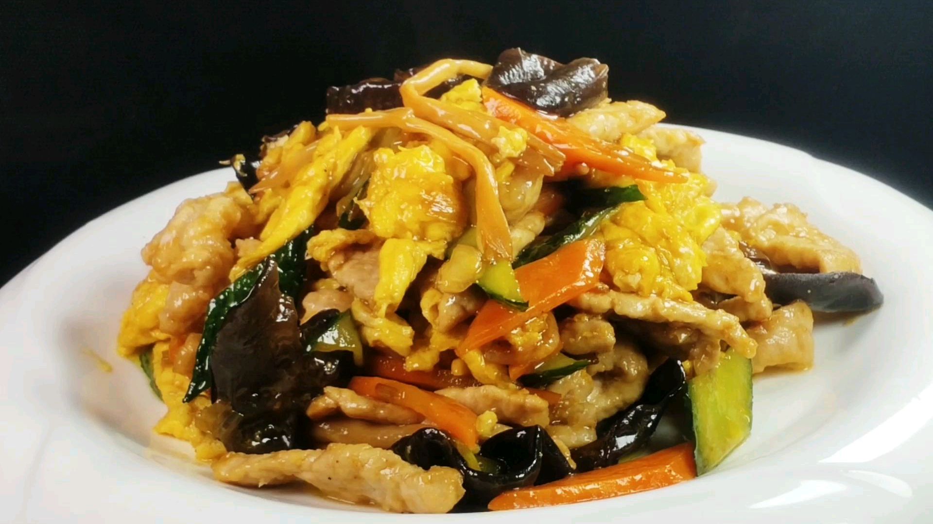 大明哥教你“木须肉”家常做法,肉片嫩滑鸡蛋鲜香还很下饭