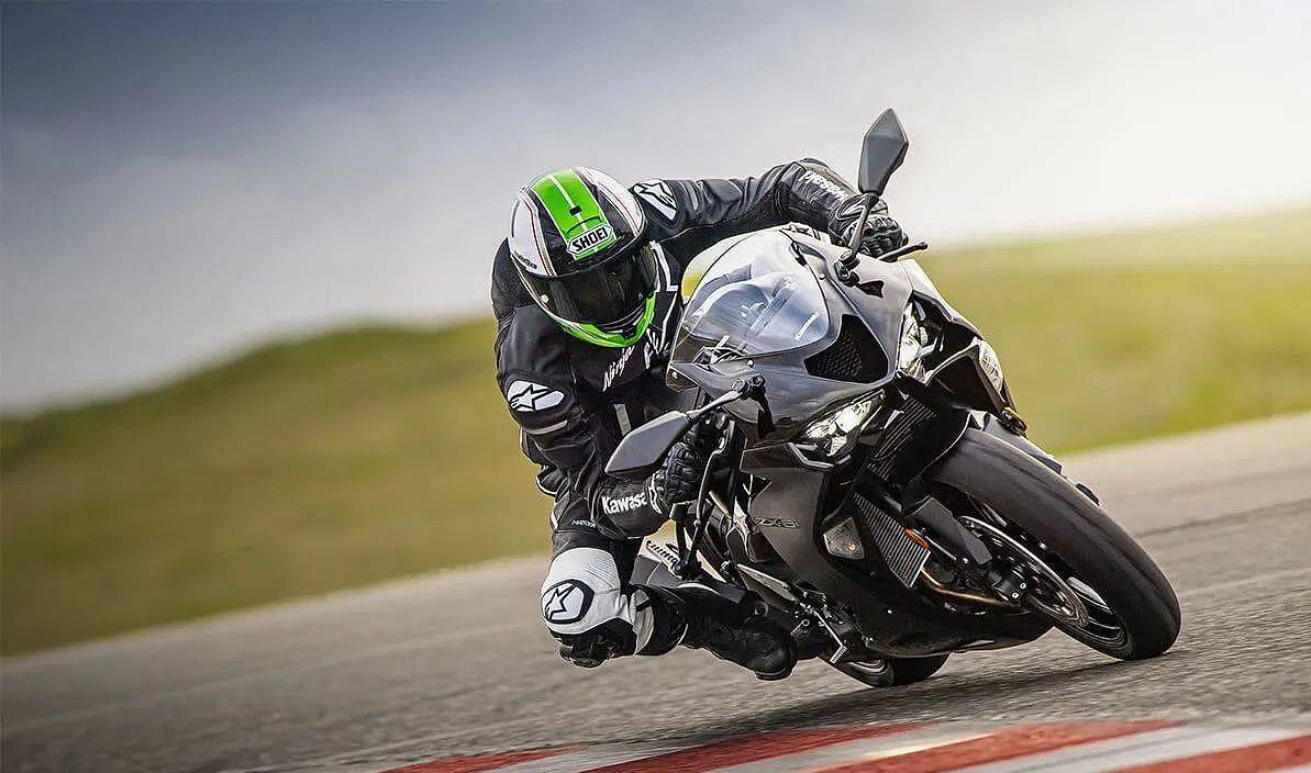 2024款zx-6r亮相,新颖造型 全彩仪表,这还是川崎吗?